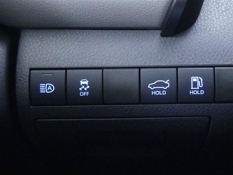 Used 2019 Toyota Camry LE FWD image 15