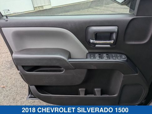 Used 2018 Chevrolet Silverado 1500 Custom w/ Custom Value Package AWD/4WD image 12