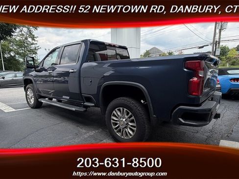 Used 2022 Chevrolet Silverado 3500 High Country AWD/4WD image 3