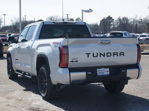 Used 2022 Toyota Tundra Limited w/ TRD Off-Road Package image 16