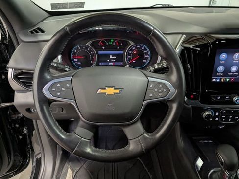 Used 2022 Chevrolet Traverse LT AWD/4WD image 17