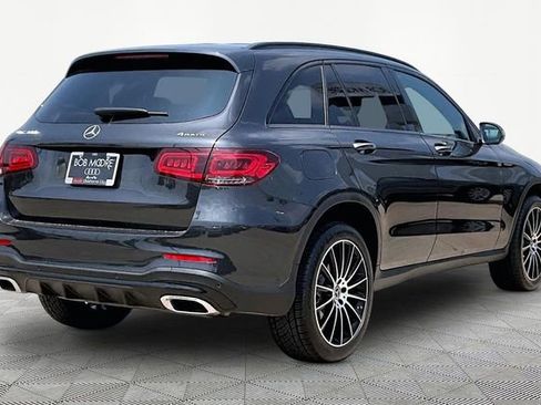 Used 2022 Mercedes-Benz GLC 300 4MATIC image 2