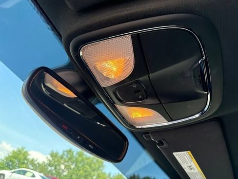 Used 2019 Jeep Cherokee High Altitude AWD/4WD image 33
