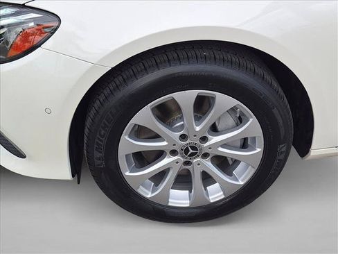 Used 2020 Mercedes-Benz E 350 4MATIC Sedan image 25