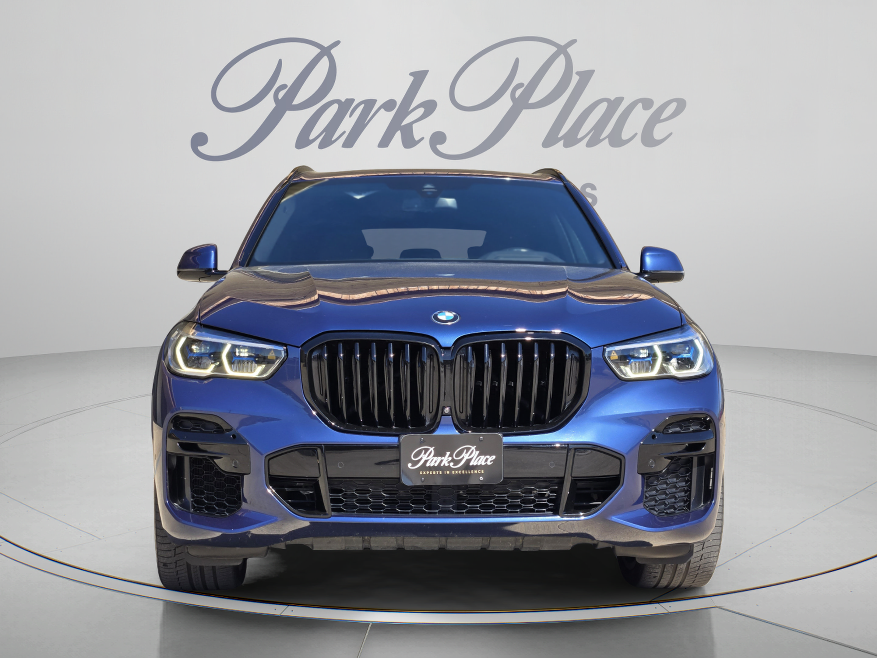Used 2022 BMW X5 xDrive40i w/ M Sport Package AWD/4WD image 9