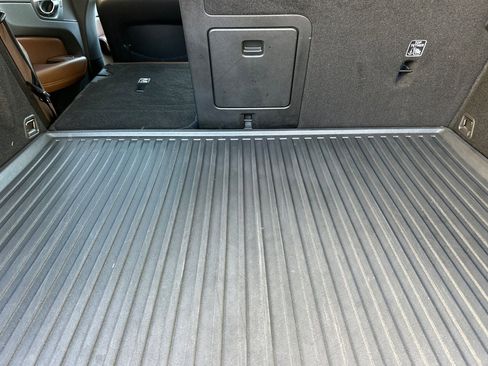 Certified 2023 Volvo XC60 B5 Ultimate w/ Climate Package image 18