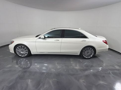 Used 2017 Mercedes-Benz S 550 4MATIC Sedan image 9
