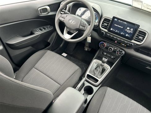 New 2026 Hyundai Venue SE image 13