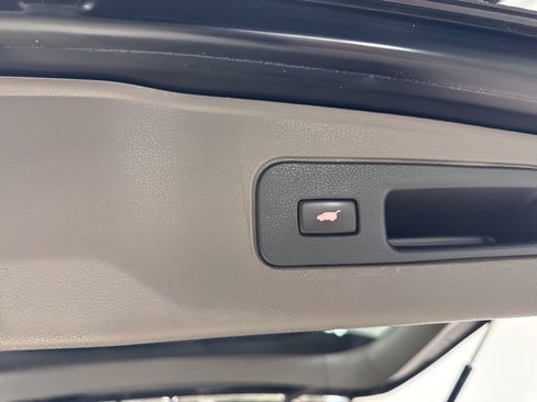 Used 2014 Honda Odyssey EX-L image 37