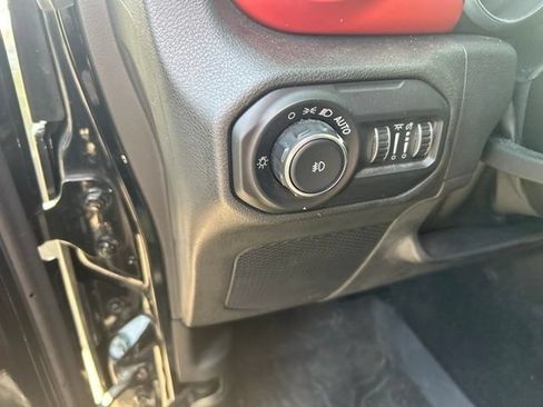 Used 2021 Jeep Wrangler Unlimited Rubicon AWD/4WD image 15