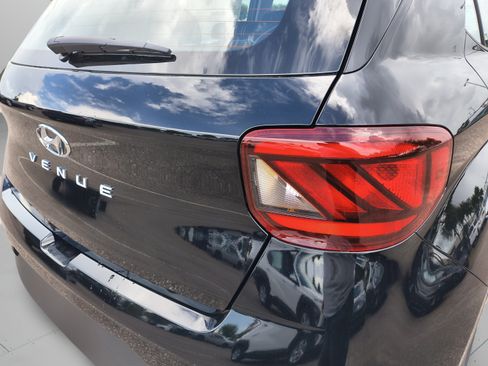 New 2026 Hyundai Venue SEL FWD image 10
