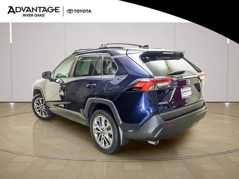 Used 2023 Toyota RAV4 XLE Premium AWD/4WD image 5