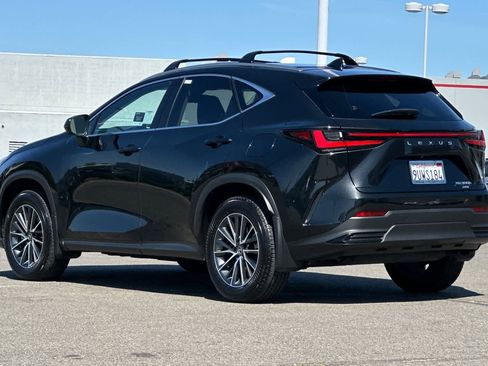 Used 2025 Lexus NX 350h AWD w/ Accessory Package (2T) image 7