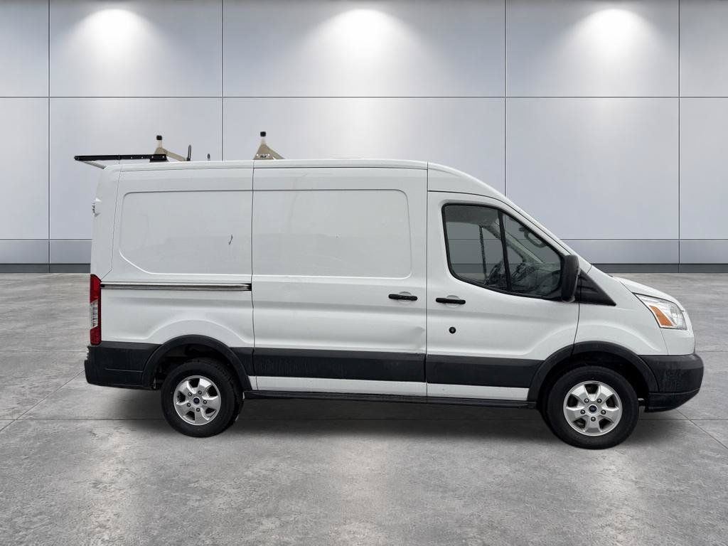 Used 2018 Ford Transit 250 130 Medium Roof w/ Exterior Upgrade Package RWD image 4