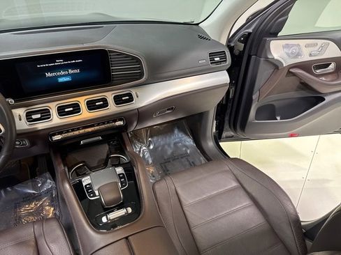 Used 2020 Mercedes-Benz GLS 450 4MATIC image 25