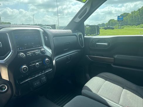 Used 2019 Chevrolet Silverado 1500 LT w/ All-Star Edition AWD/4WD image 29