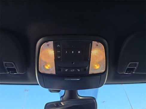 Used 2022 Dodge Durango GT image 26