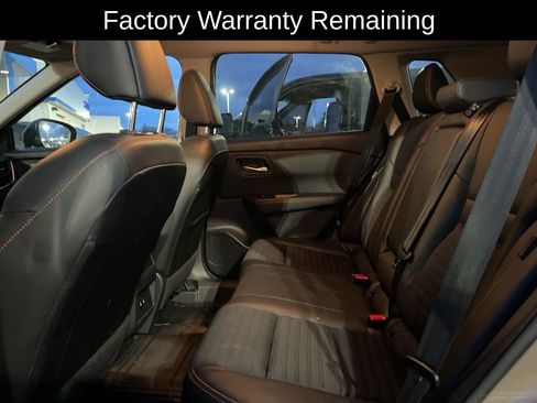 Used 2025 Nissan Rogue SV image 8