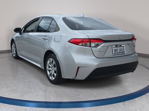 Used 2023 Toyota Corolla LE FWD image 8