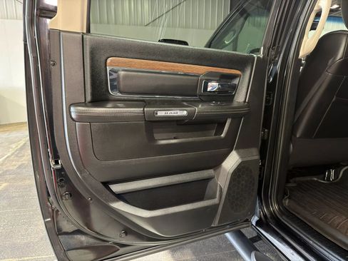 Used 2018 RAM 2500 Laramie w/ Sport Appearance Group AWD/4WD image 11