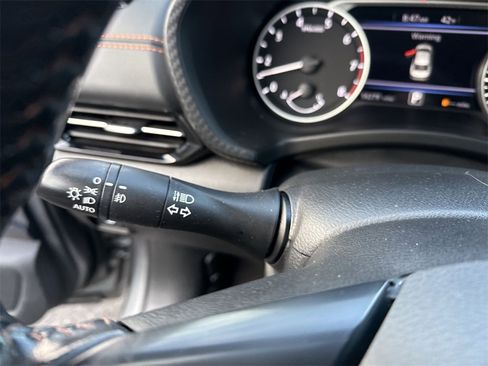 Used 2021 Nissan Sentra SR image 17