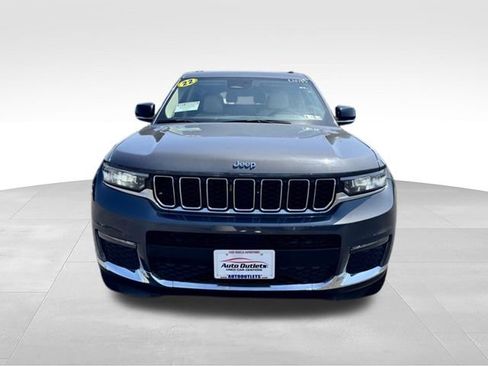 Used 2022 Jeep Grand Cherokee L Limited AWD/4WD image 2