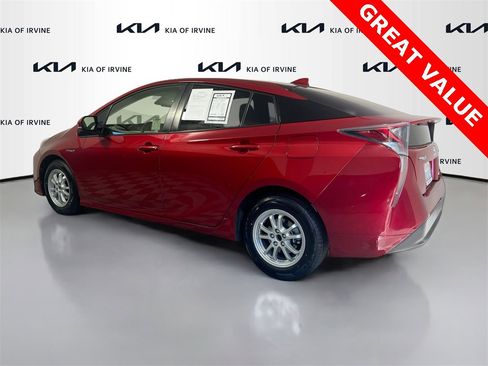 Used 2017 Toyota Prius Two w/ Carpet Mat Package image 5