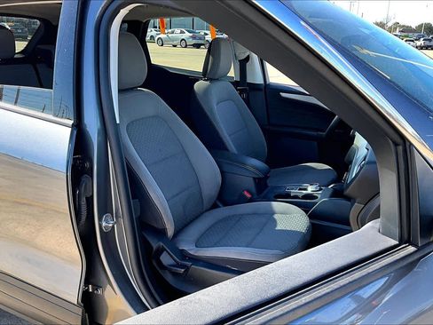 Used 2021 Ford Escape SE image 9
