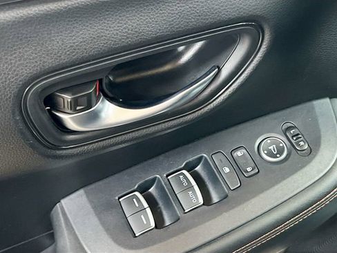 Used 2024 Honda HR-V Sport image 17