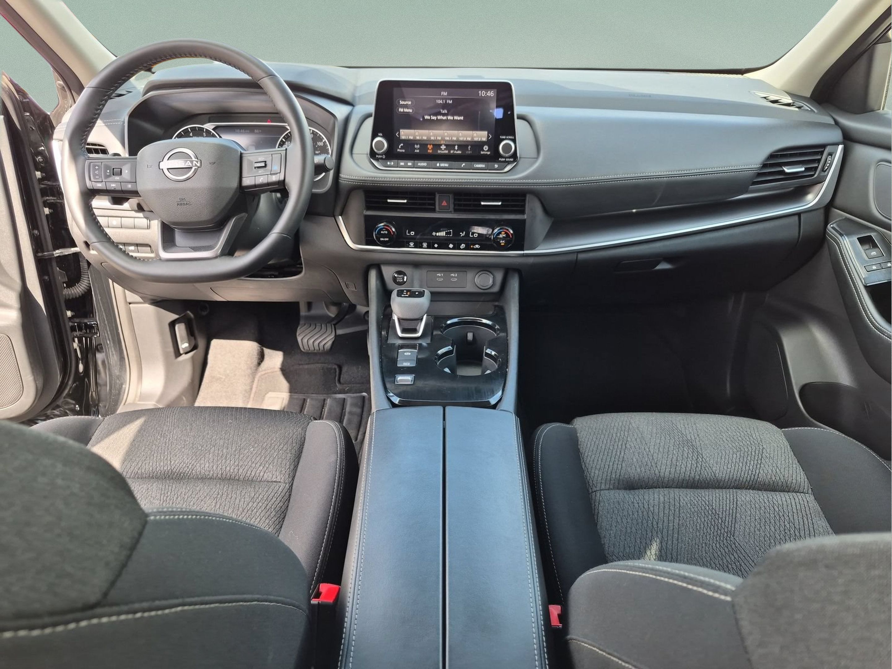 Used 2026 Nissan Rogue SV FWD image 28