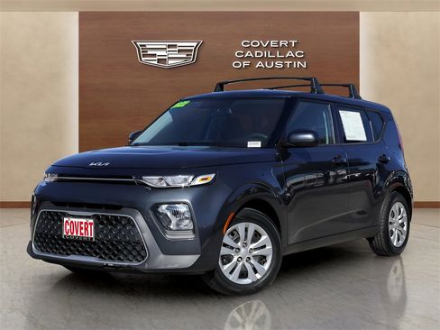 Used 2022 Kia Soul LX image 1
