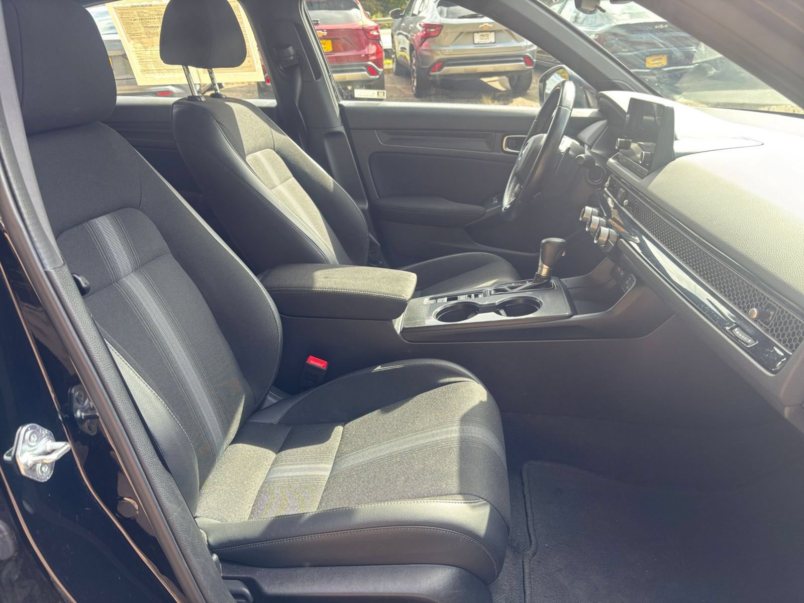 Used 2024 Honda Civic Sport image 25