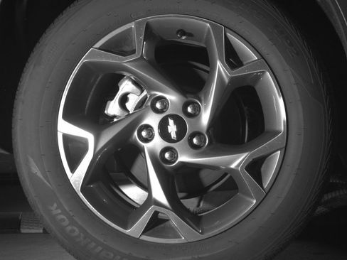 Used 2025 Chevrolet Trax LT w/ LT Convenience Package FWD image 15