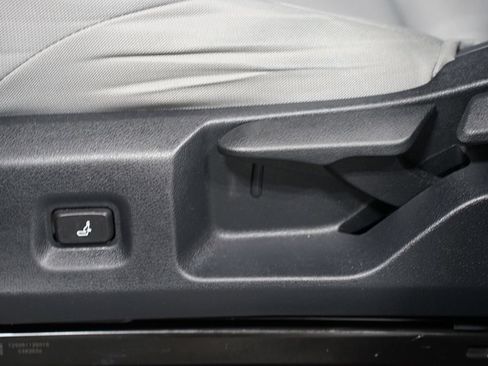 Certified 2025 Toyota Tacoma SR5 RWD image 34