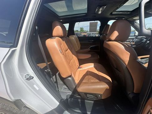 Used 2025 Kia Telluride SX Prestige X-Pro AWD/4WD image 31