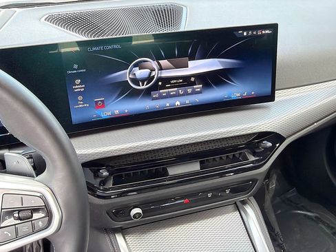 Used 2025 BMW M440i image 28