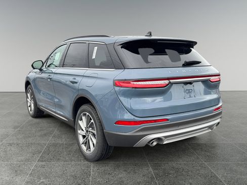 New 2026 Lincoln Corsair Premiere image 3