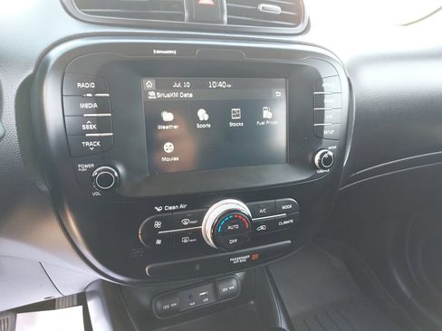 Used 2019 Kia Soul w/ Convenience Package FWD image 19