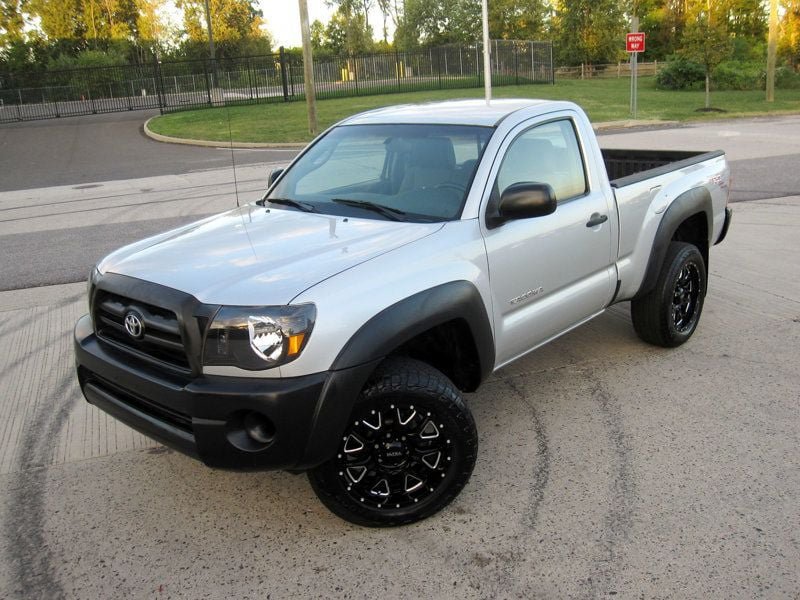 Used 2006 Toyota Tacoma 4x4 Regular Cab w/ Standard Pkg #1 image 4
