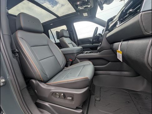 New 2026 GMC Yukon AT4 w/ AT4 Premium Plus Package AWD/4WD image 14