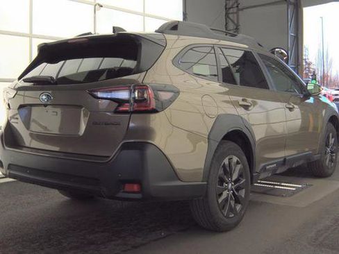 Used 2025 Subaru Outback Onyx Edition image 5