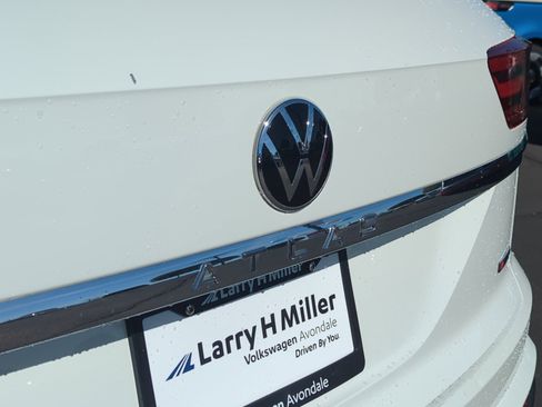 Used 2020 Volkswagen Atlas Cross Sport SE image 23