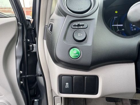 Used 2013 Honda Insight EX image 30