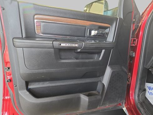 Used 2015 RAM 2500 Laramie w/ Convenience Group AWD/4WD image 30