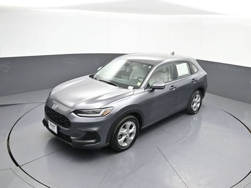 Used 2023 Honda HR-V LX image 32