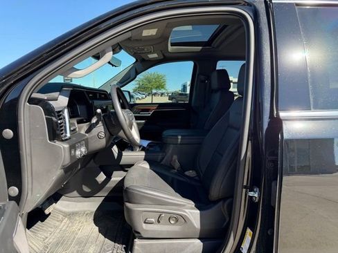 Used 2023 GMC Sierra 1500 Denali w/ Denali Reserve Package image 13