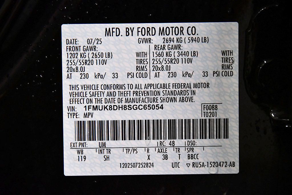 Used 2025 Ford Explorer Active w/ Active Comfort Package AWD/4WD image 13
