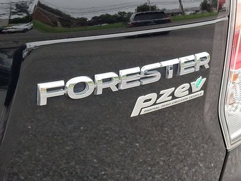 Used 2017 Subaru Forester 2.5i Limited AWD/4WD image 28