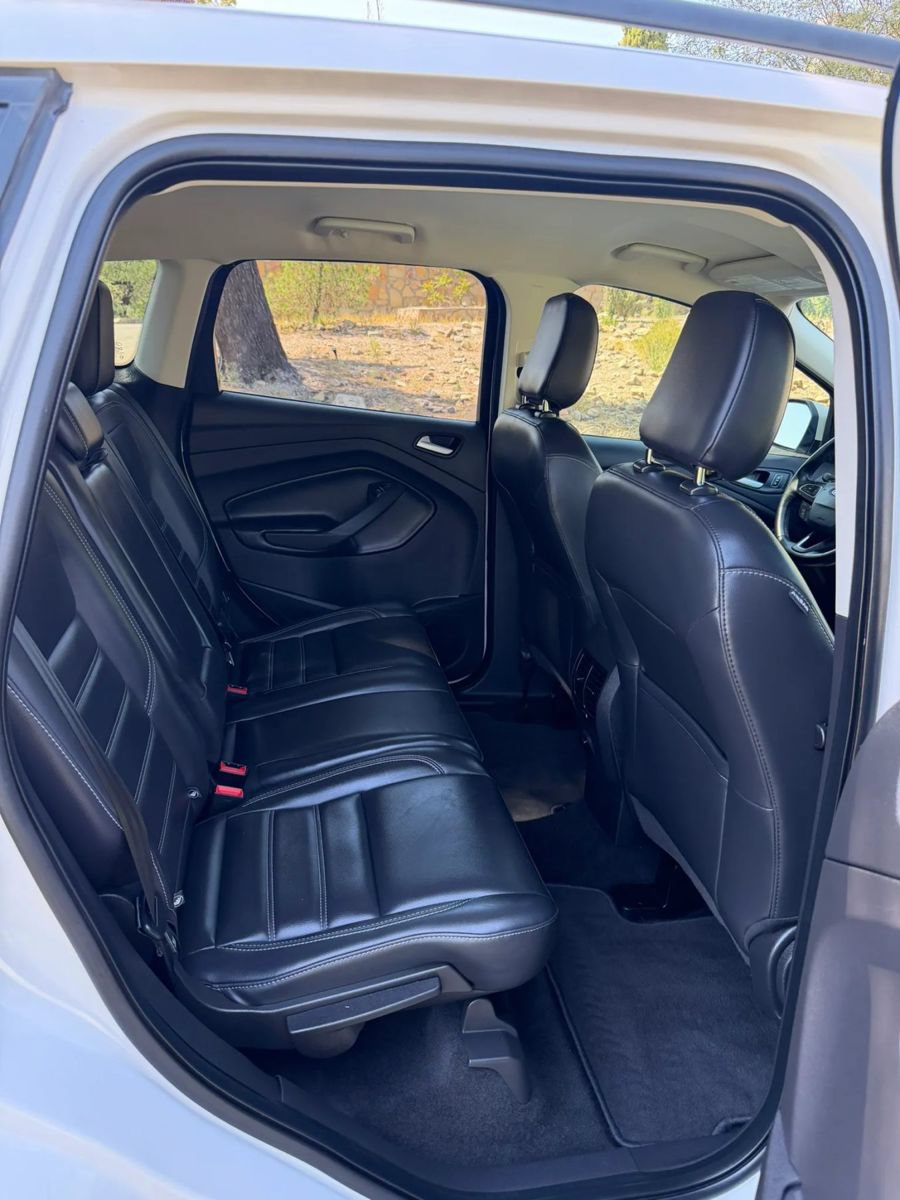 Used 2019 Ford Escape SEL FWD image 11