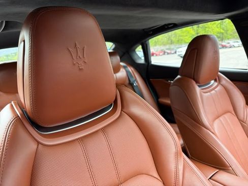 Used 2023 Maserati Quattroporte Modena Q4 AWD/4WD image 30